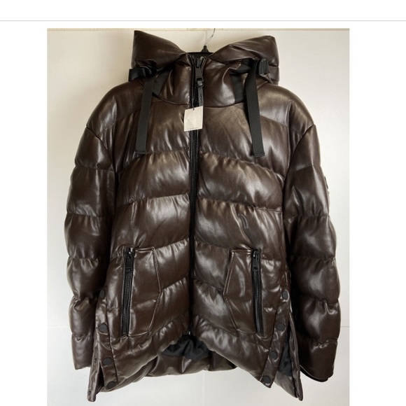 DKNY Puffer Coat - Picture 5 of 6